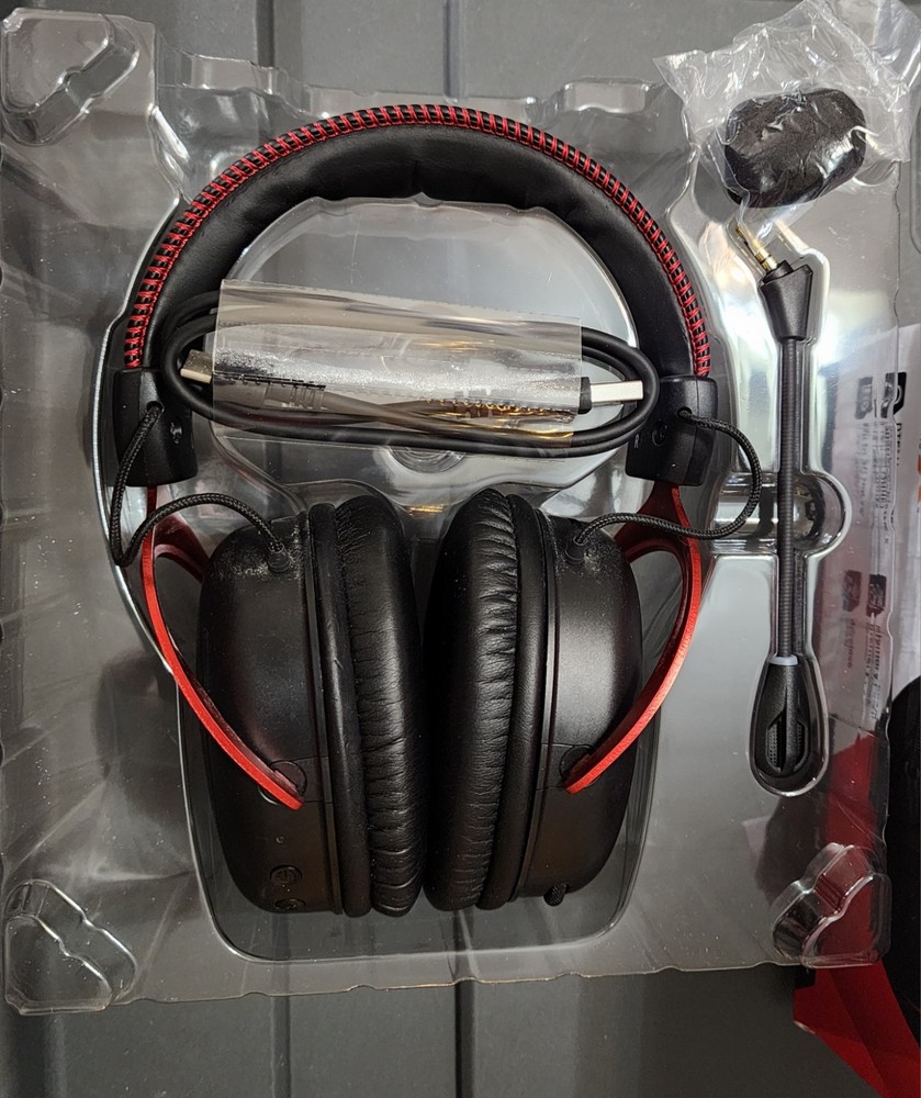 HyperX Cloud II Wireless Gaming Headset - Red