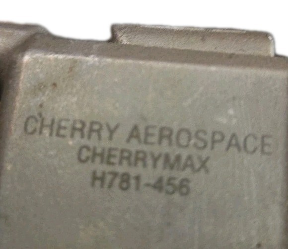 CherryMax Compatible Off-Set Pulling Head H781-456