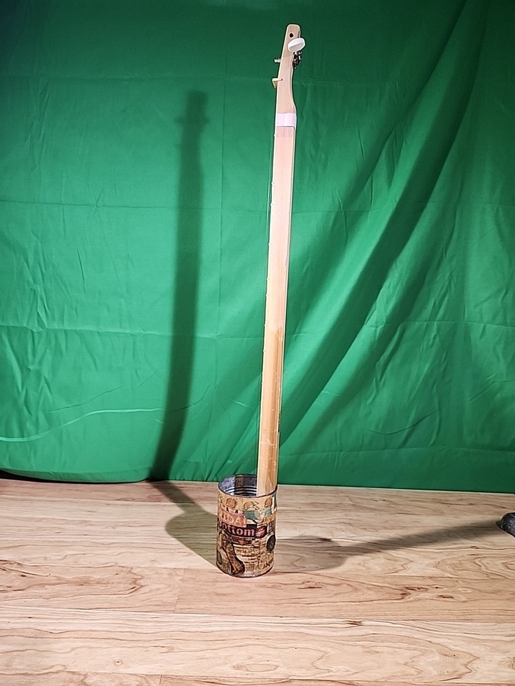 Vintage J Folks One-String Canjo