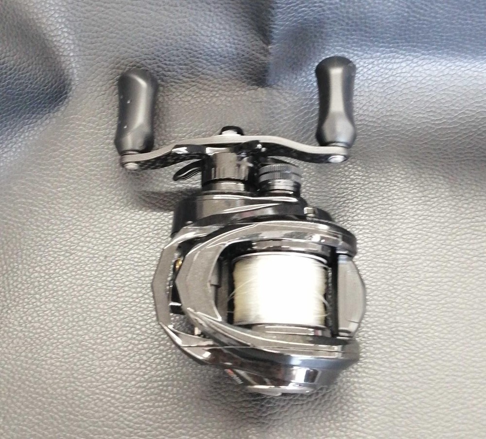 AbuGarcia ROXANI8-R Bait Reel