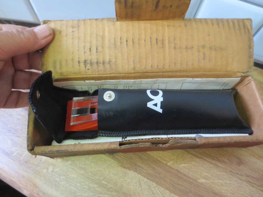 AO Automatic Temperature Compensated Hand Held Refractometer 10430 0-30