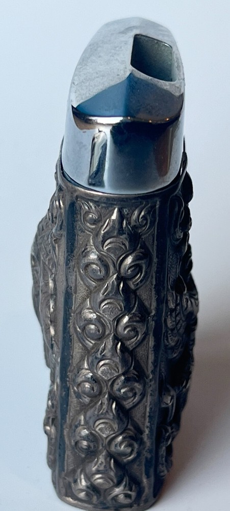 Siam Sterling Lighter case with Ronson lighter Embossed