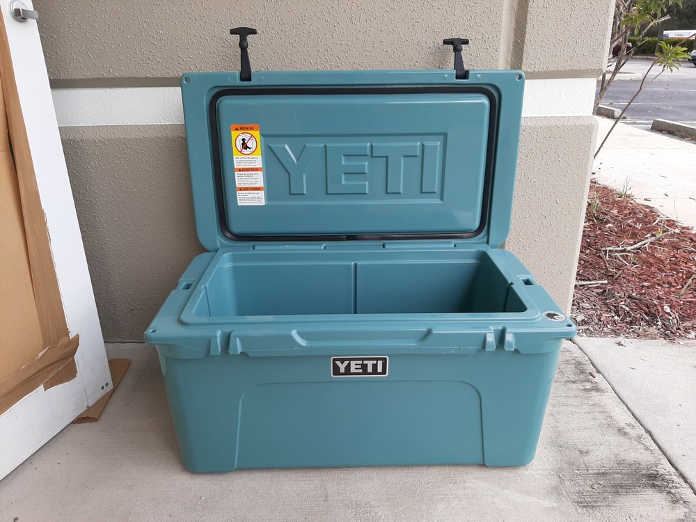 Yeti Tundra 65 Cooler