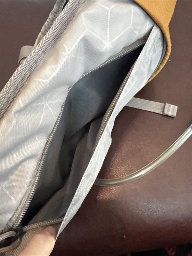 Ozark Trail Hydration Backpack with Hydration Bladder, 2L, Orange/Grey W/Pockets