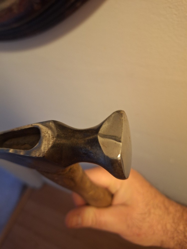 VAUGHAN -Half Hatchet- Custom