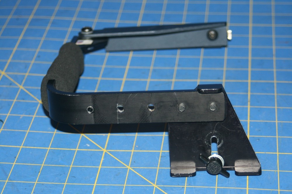 Quick flip Flash Bracket