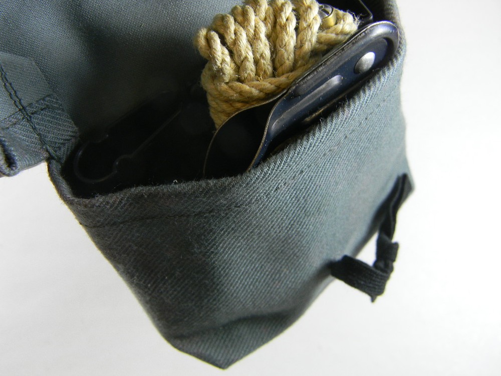 SWISS ARMY ISSUE K-31 CLEANING SET WITH POLYMER LOADING CLIP AND MUZZLE COVER