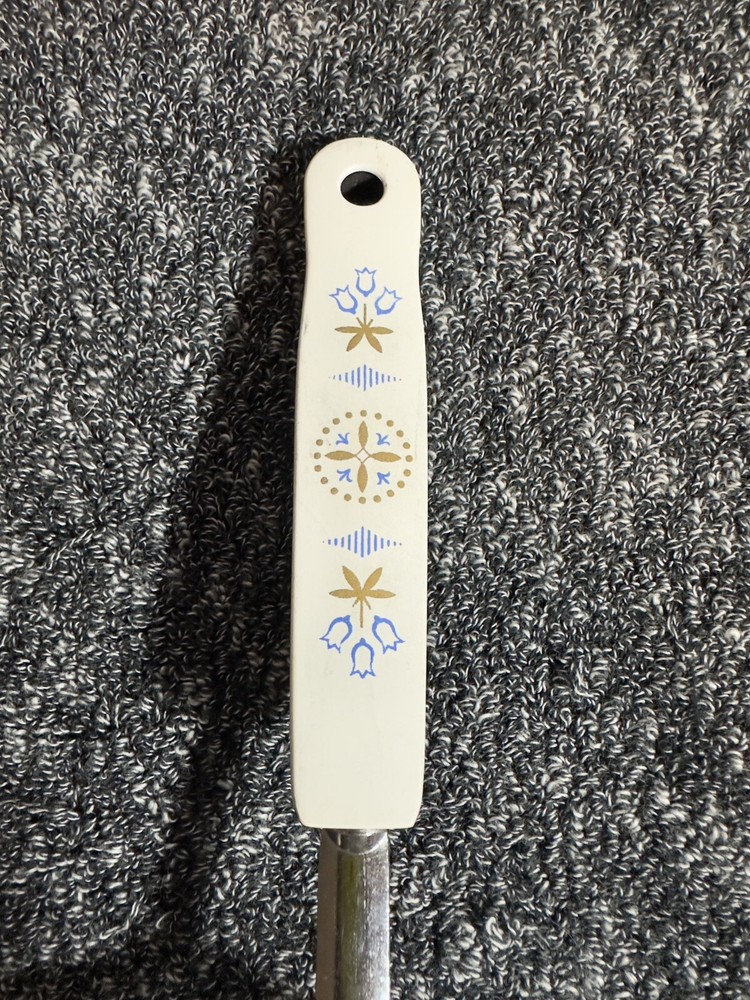 EKCO Mesh Strainer White Blue Tulip Handle Vintage