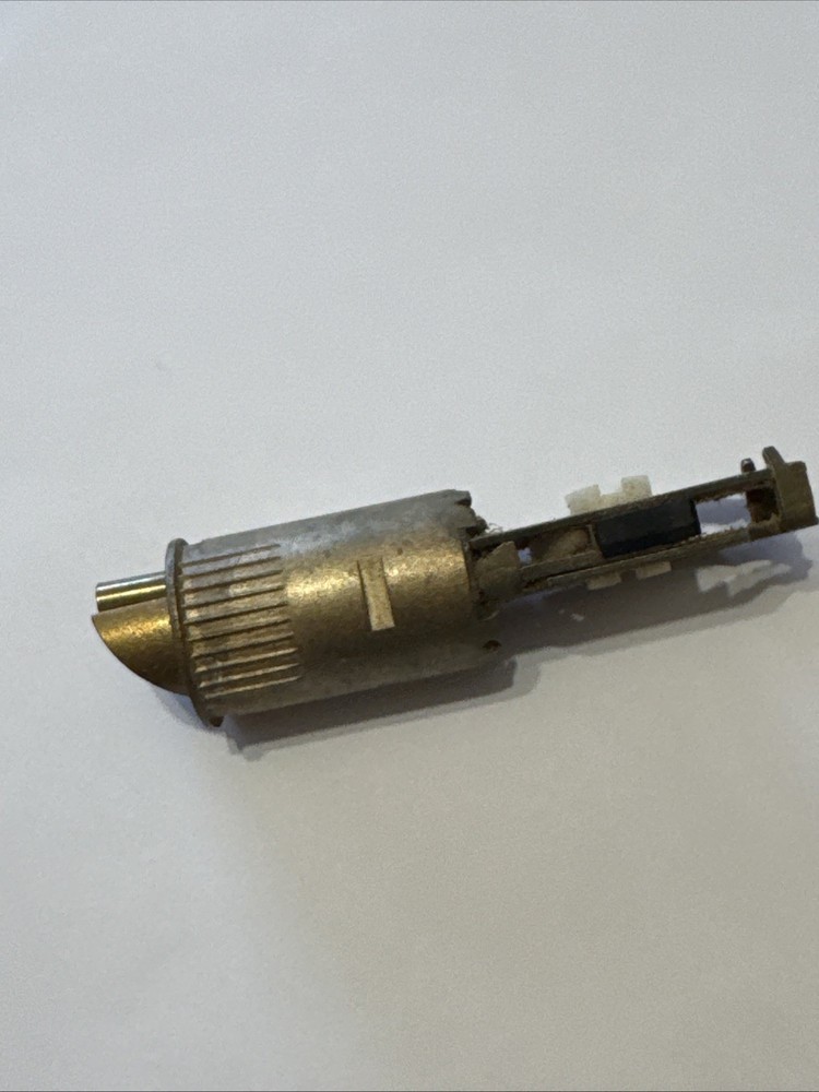 Unbranded Spring Latch - Used