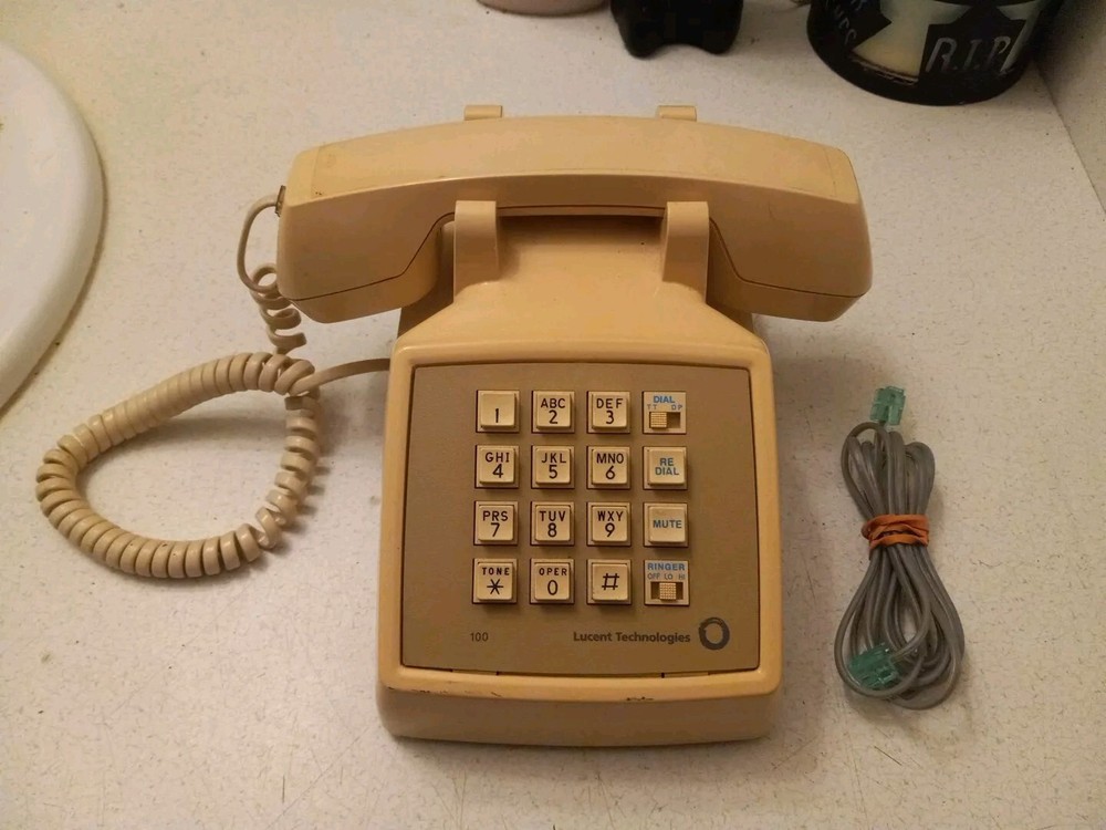 Lucent Technologies 100 Retro Style Phone **Nice