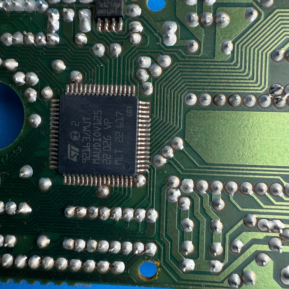 M-AUDIO O2 MIDI Controller Used OEM Part: Main Processor PCB Circuit Board