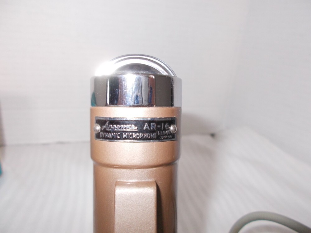 Vintage ARGONNE Dynamic Microphone AR-16 - Nice condition - UNTESTED -