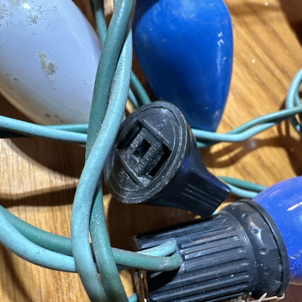 Vintage Christmas Light Strand With 15 Bulbs Working Appropriately 18 Ft