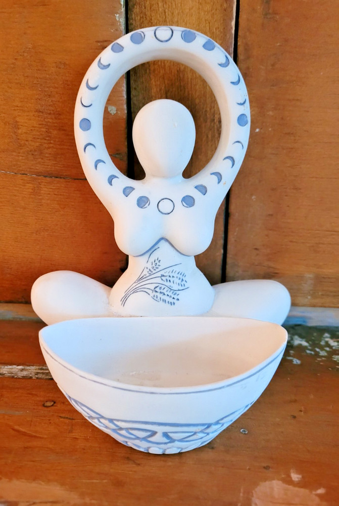 Sacred Source Offering Bowl Moon Goddess Statue 6 "