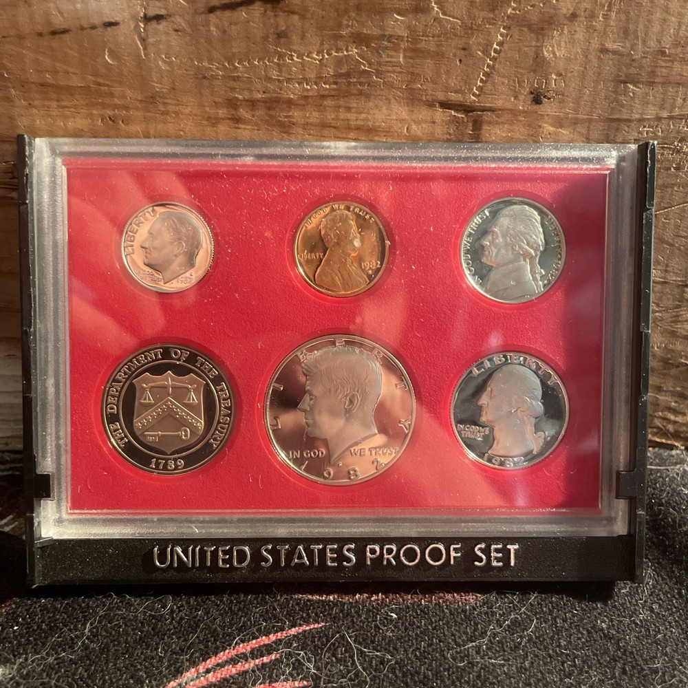 1982 Clad Proof Set U.S. Mint Original Government Packaging OGP