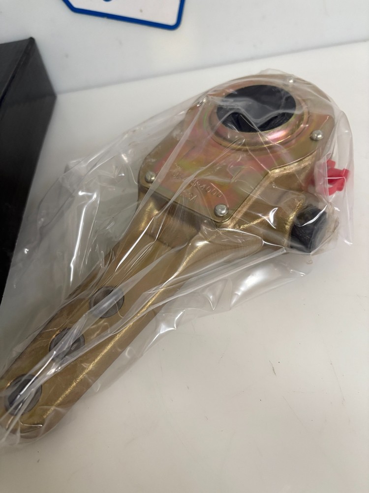 THD MANUAL SLACK ADJUSTER MSA105A