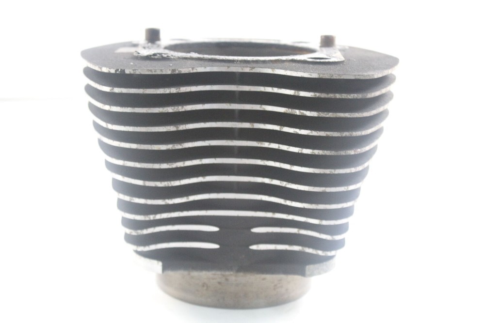 2005 Harley Electra Glide FLHTCI Engine Cylinder Jug
