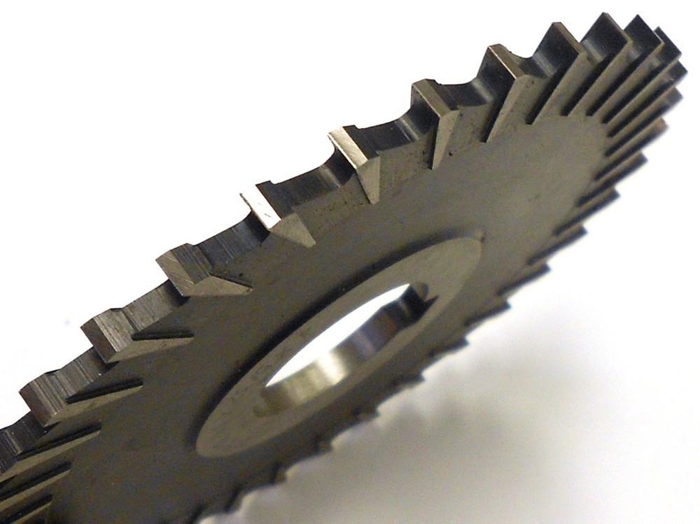 UNKNOWN MILLING CUTTER 4" X 5/32" X 1"