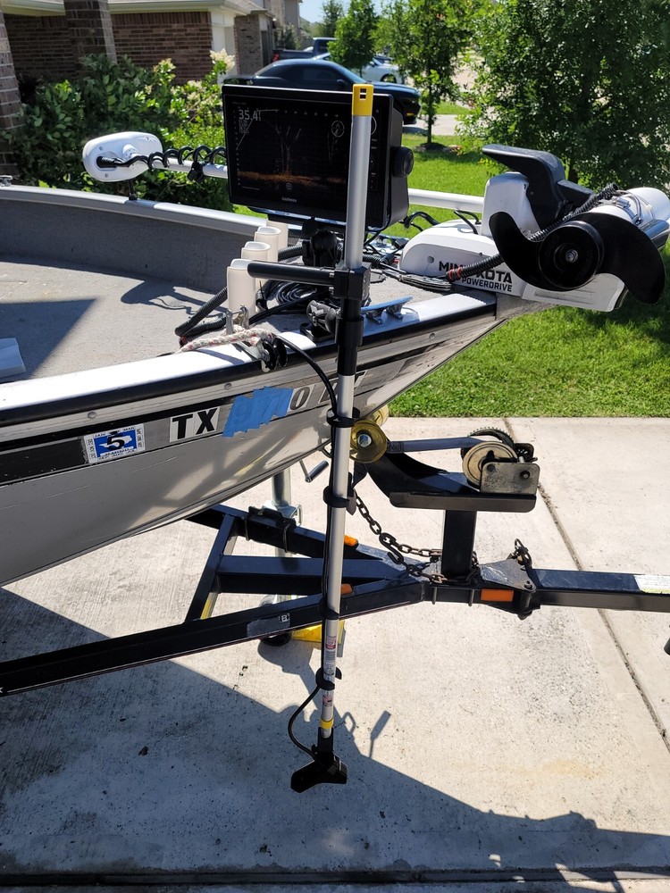 POLE HANDLE FOR TRANSDUCER MOUNT LIVE SCOPE POLE