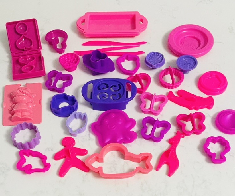 Play-Doh/Dough Accessories Tools Molds Shape Cutters Assorted 32 Pcs