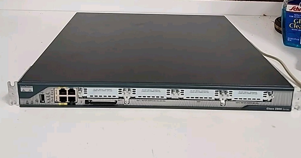 Cisco Systems 2801 Series Modem Service Router POWERS ON BH