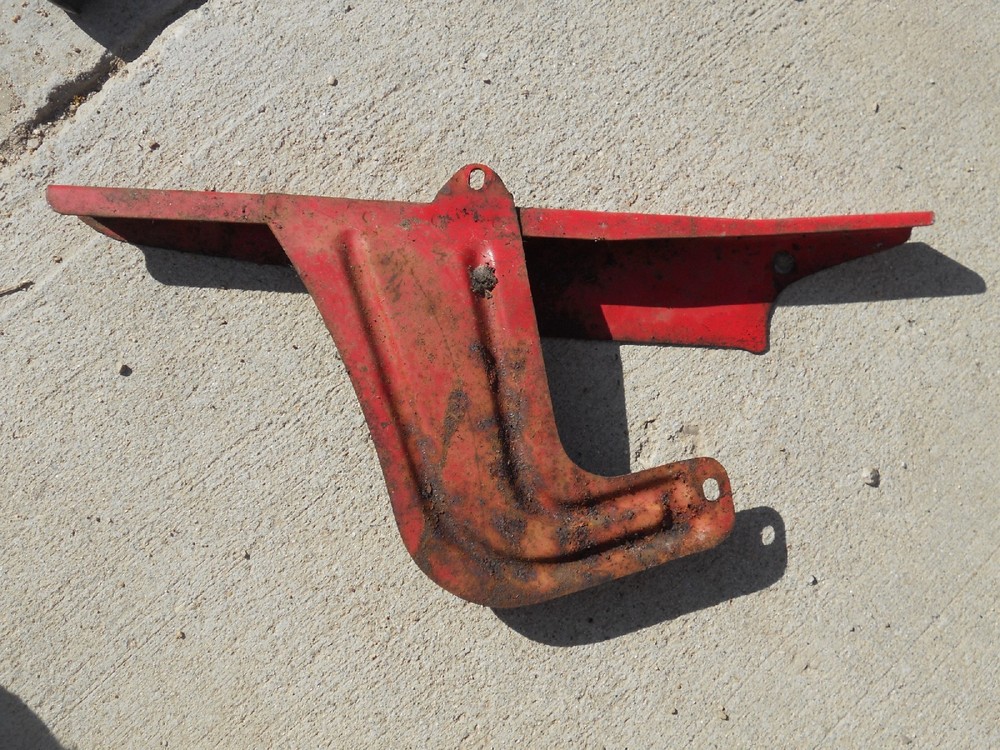 1970 HONDA CT90 #7 CHAIN GAURD