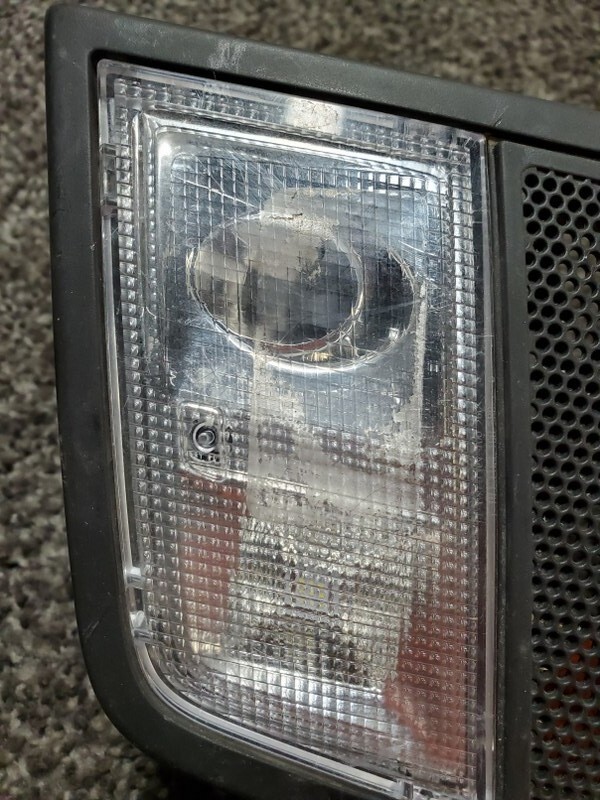 Freightliner A22-73817-003 Forward Dome Reading Light - FREE SHIPPING