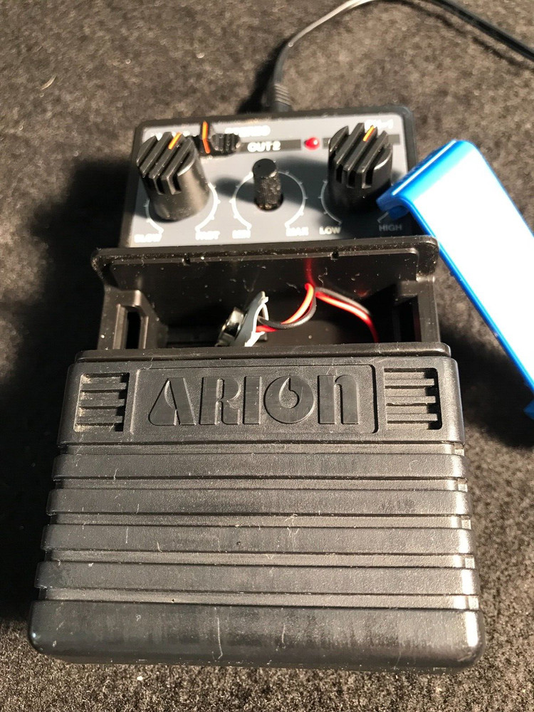Arion SCH-1 Stereo Chorus Pedal