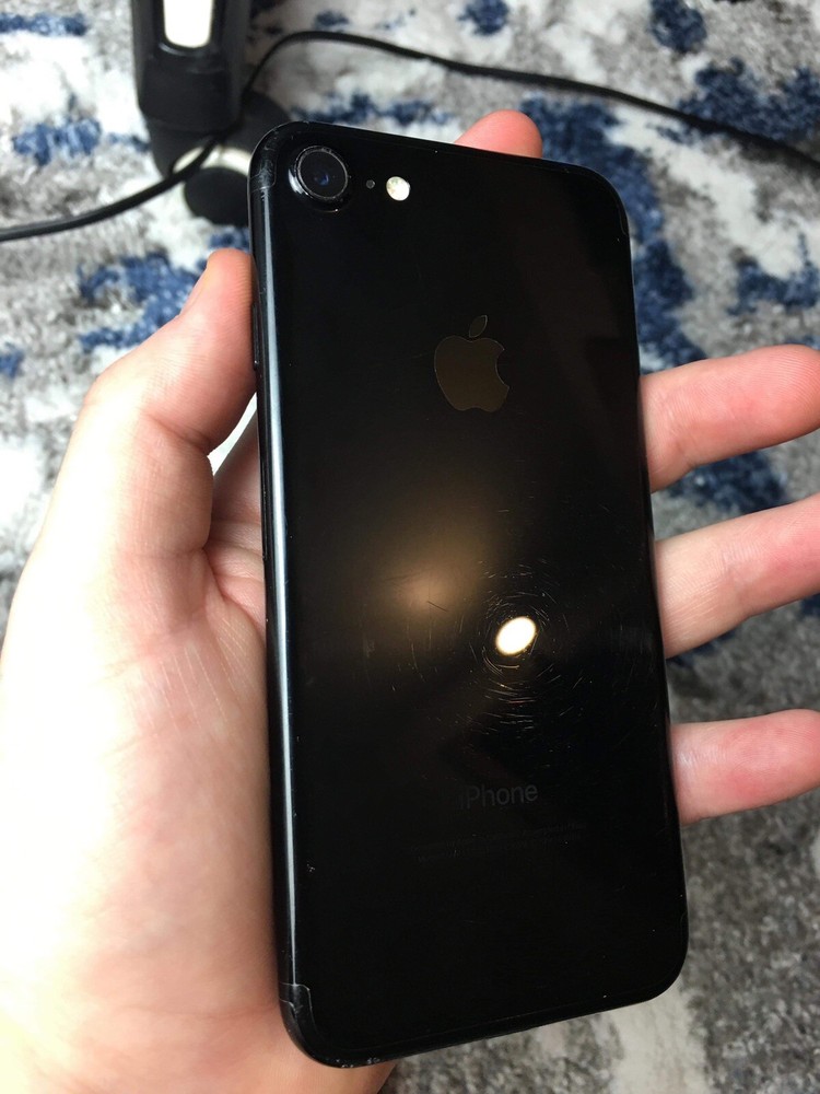 iphone 7 unlocked gb size is unknown(read The Description)