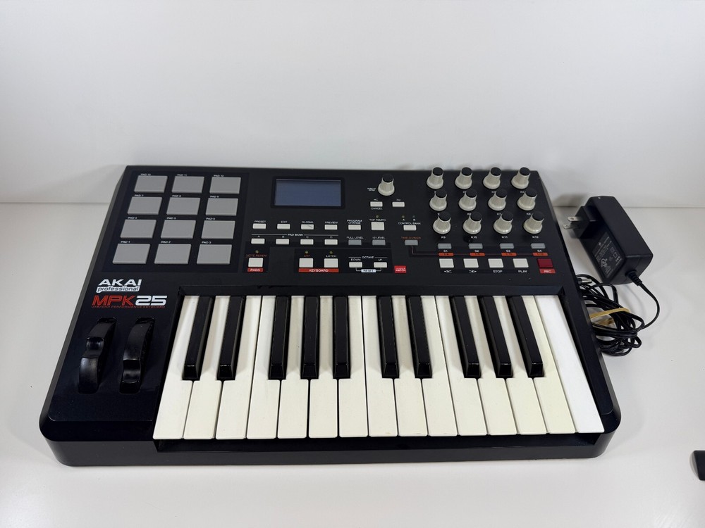 Akai Professional MPK 25 USB Midi Performance Keyboard