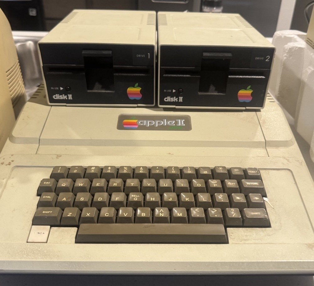 Vintage Apple Computer Lot Macintosh Plus Box MacBook Pro Thunderbolt + More