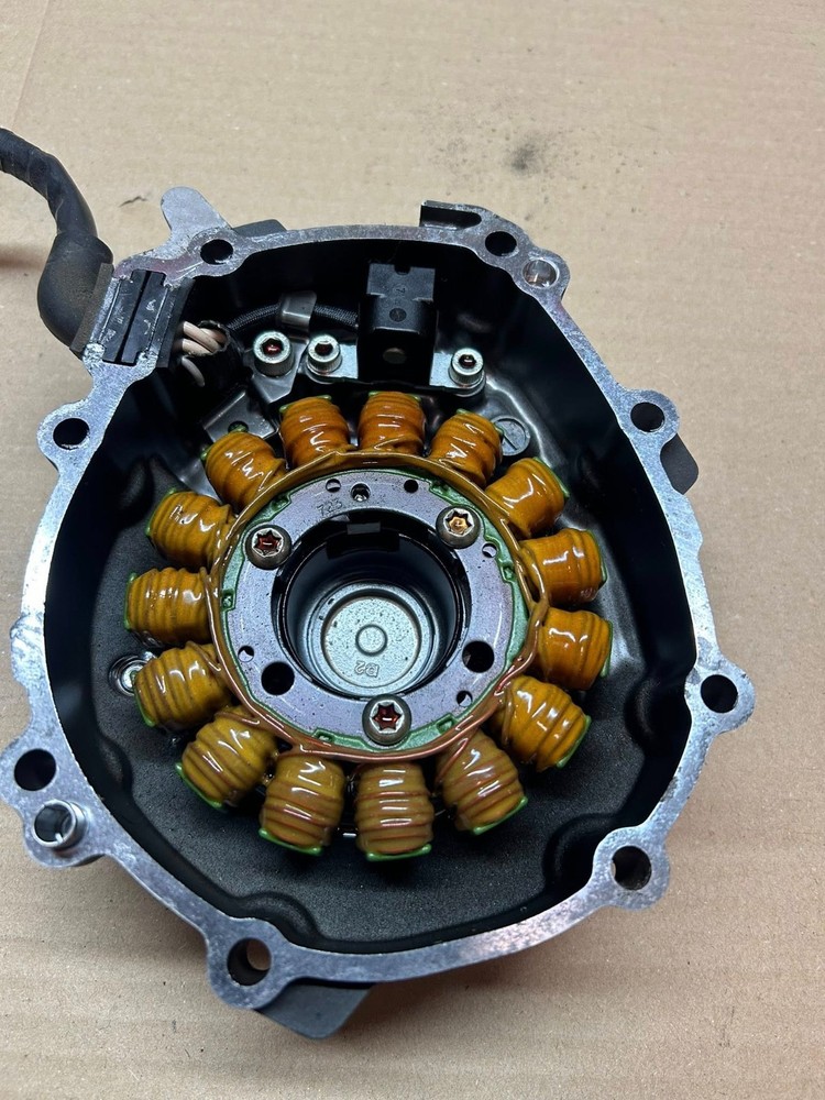 YAMAHA MT 10 STATOR UNIT AND ENGINE CASE GEN 1 2016