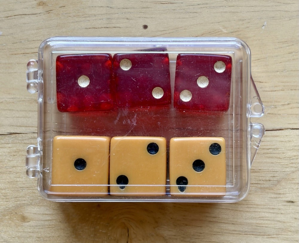 SIX VINTAGE BAKELITE DICE RED BUTTERSCOTCH