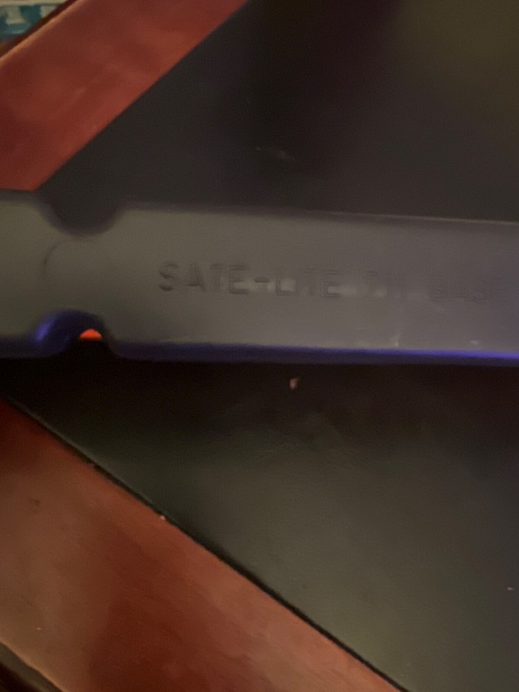 Emergency Warning Triangle DOT Approved Reflective Safety Roadside Kit for Car