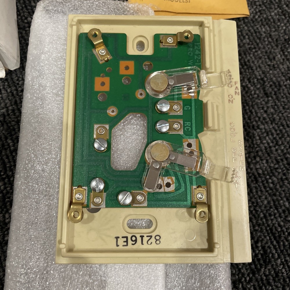 (3) WR White Rosgers thermostat Sub Base, S23-2