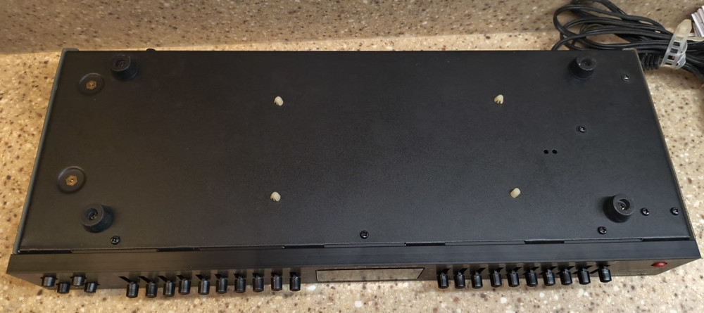 AudioSource - Model EQ Eight/Series II - 10 Band Graphic Equalizer - tested