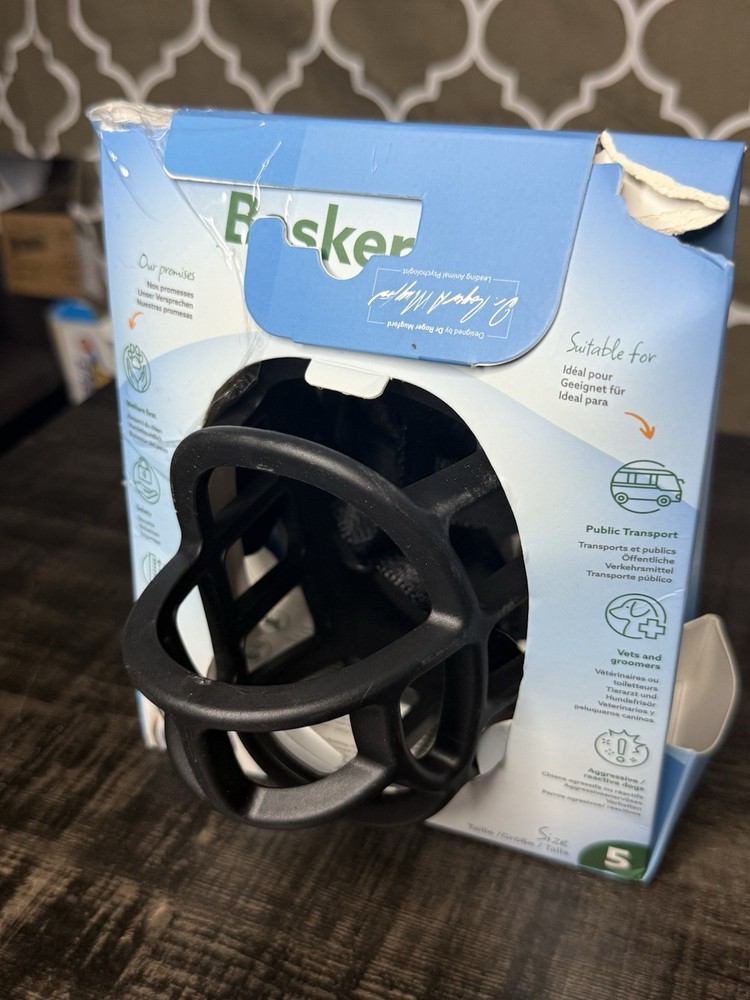 Baskerville Ultra Muzzle Dog Training Accessory, Size 5, Black