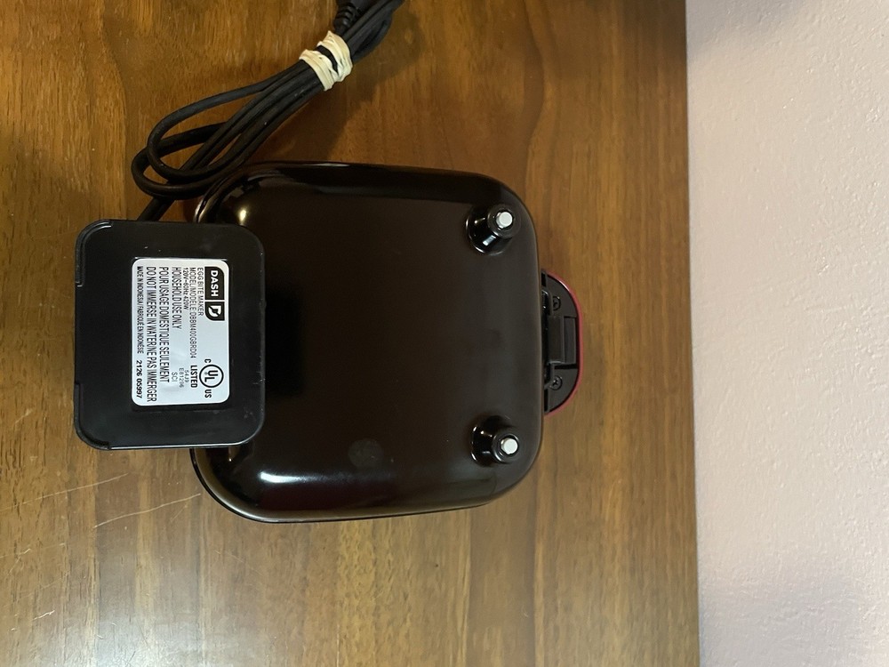 Dash Egg Bite Maker/ Dash Heart Waffle Maker Combo