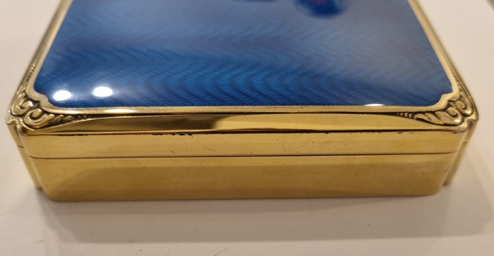 BEAUTIFUL SILVER ENAMEL BOX size 319