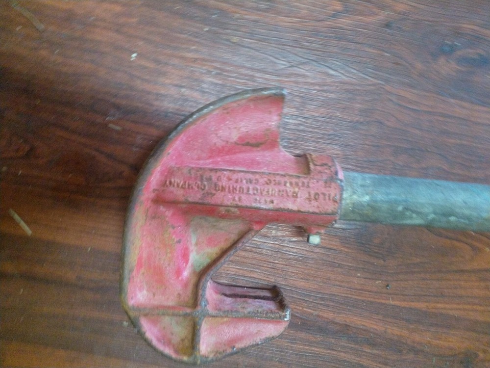 Pipe Puller No. 40 4" to 14" pipe capacity