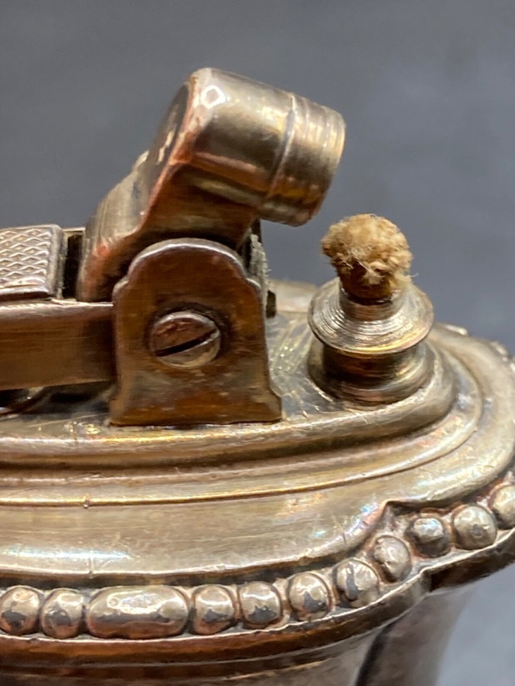 Vintage Ronson Art Metal Works "Mayfair" Table Lighter