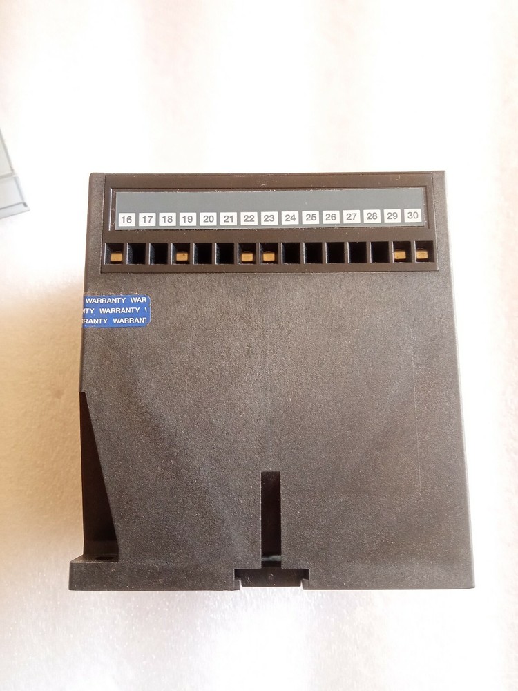 DEIF TYPE RMF-112D FREQUENCY RELAY 700002012.10 NEW