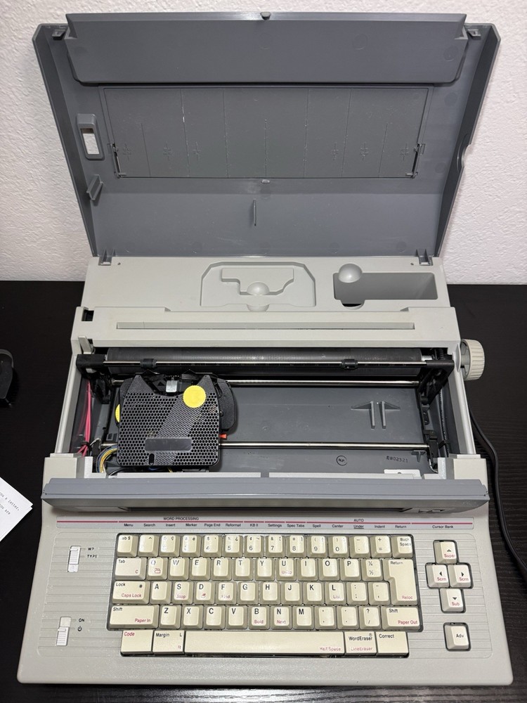 Smith Corona PWP 90 Personal Word Processor Tested Works VG Needs Ribbon