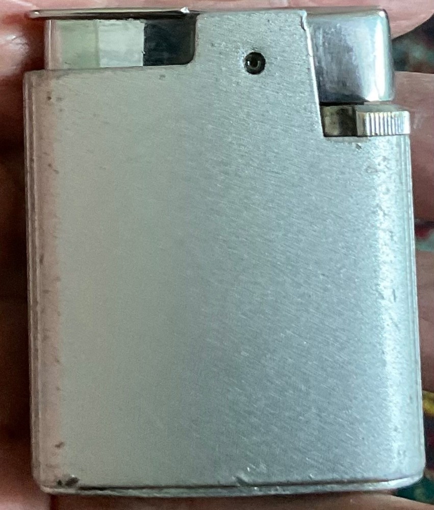 Ronson Varaflame Standard Lighter / Original Box / Working