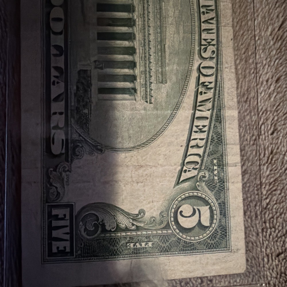 A 1928 C ~ $5 FIVE DOLLAR NOTE RED SEAL, NICE GRADE
