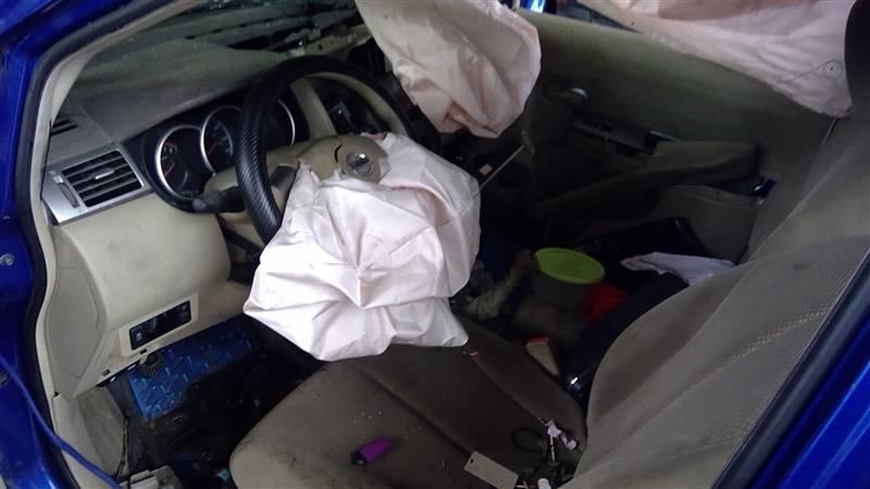 VERSA 2012 Fuse Box Cabin 6788