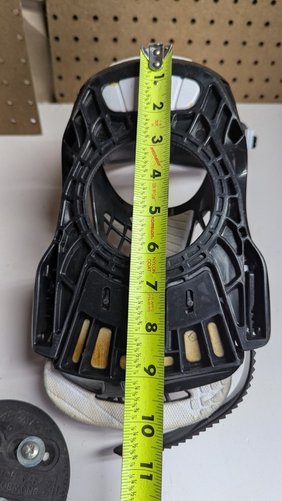 *UNKNOWN SIZE* Sapient Snowboard Bindings With Rotary Plates Black And White