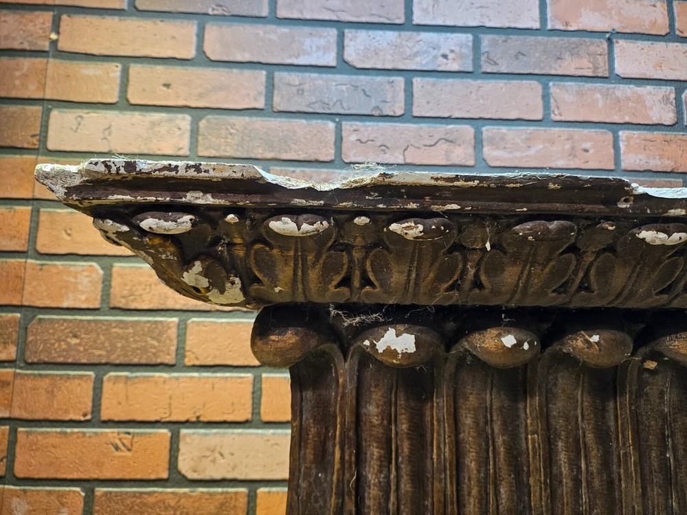 Vintage Column Capital Pilaster