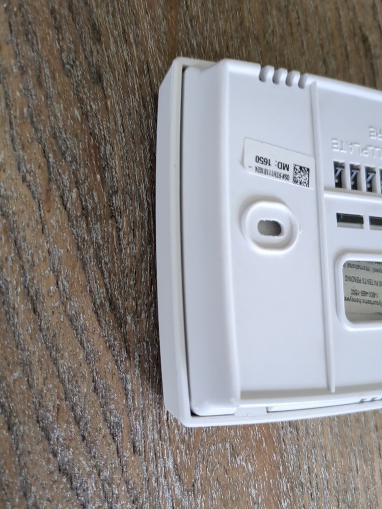 Honeywell RTH111B1024 Digital Non-Programmable Thermostat - White