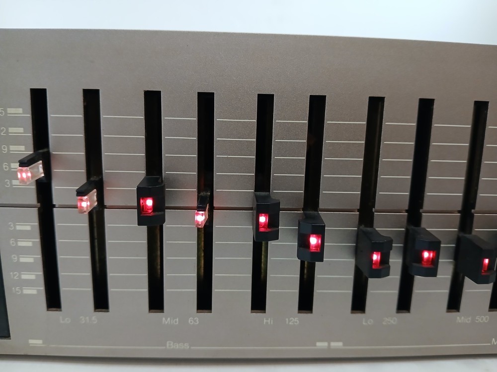 Vintage Audio Control Ten Plus Octave Equalizer Tested Working USA Silver Face